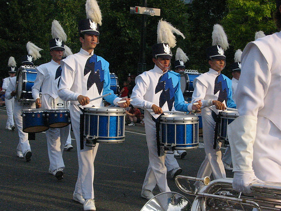 115-1572_IMG