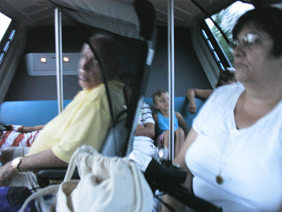 15930044