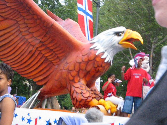 116-1646_IMG