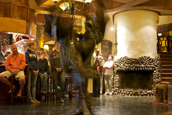 African Acrobats Dance