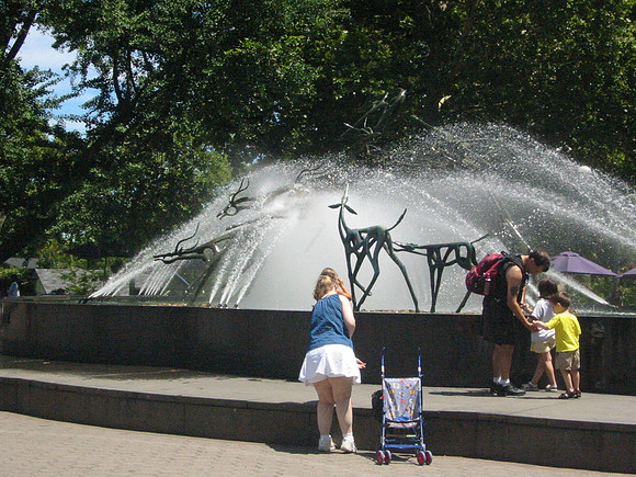116-1676_IMG